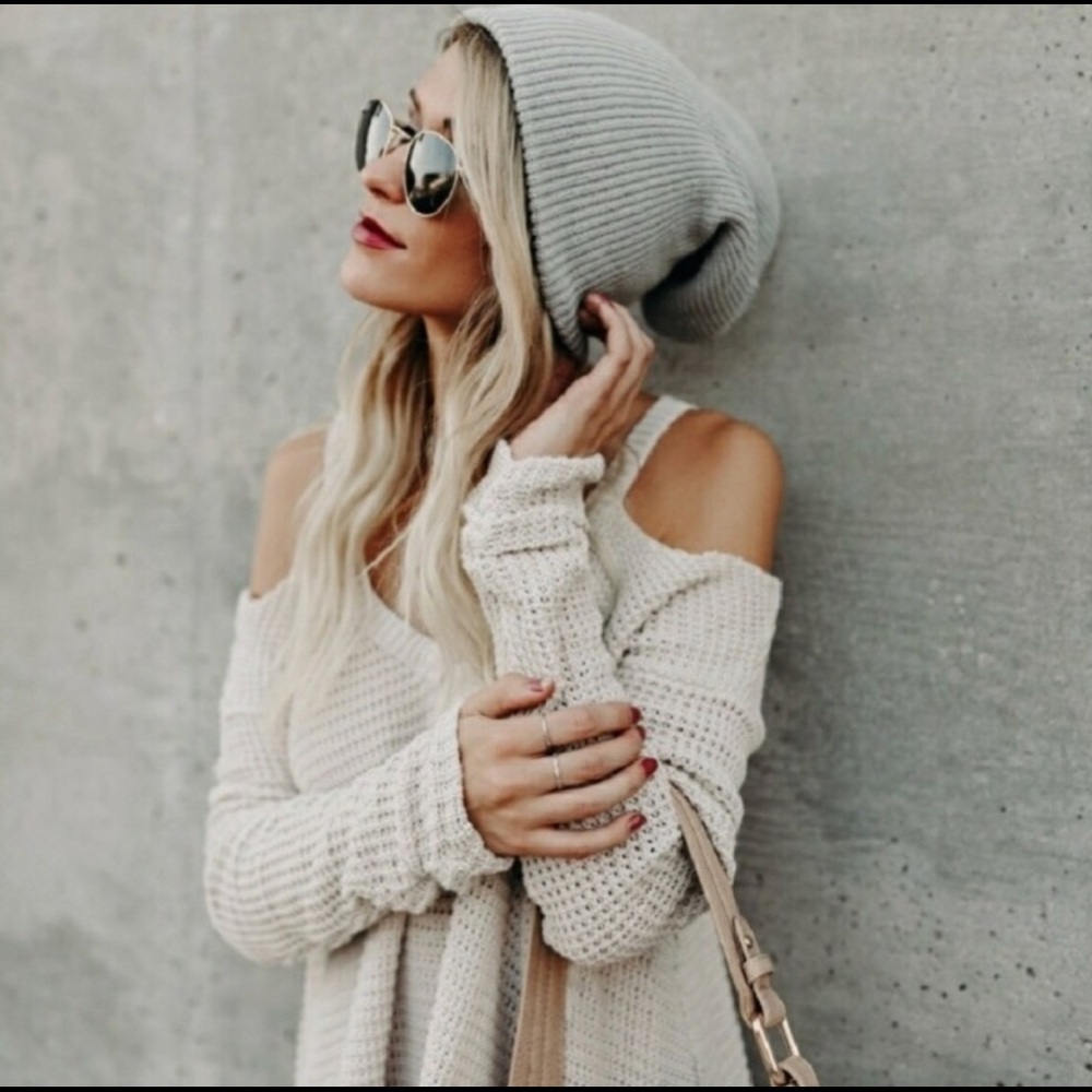 Beanie in Oatmeal - Picture 2 of 5